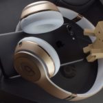 ノイズキャンセリングヘッドホン（イヤホン）を使うとなぜ雑音が聞こえなくなるのか？
