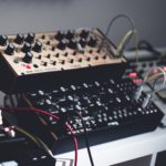 【シンセの音作りのコツ】Clean Banditで有名な「サイン波プラック」の作り方