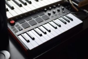 テイラー・スウィフトの音楽プロデューサーの作曲方法3つ